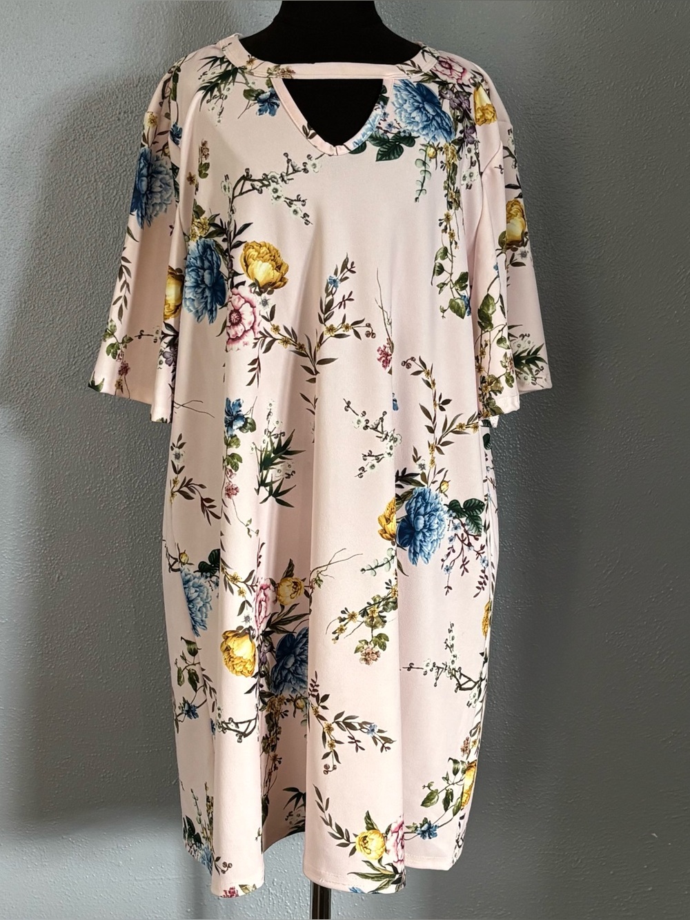 Boohoo Pale Pink Floral Short Sleeve Summer Dress Womens Size 20
